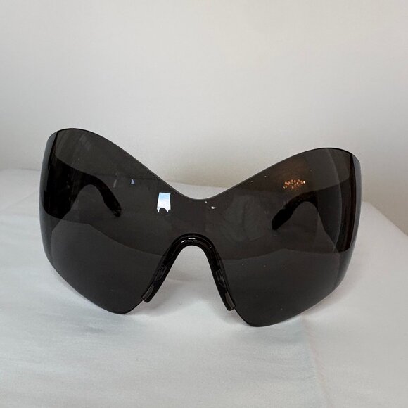 Balenciaga Mask Sunglasses | Worn Once - Picture 11 of 16